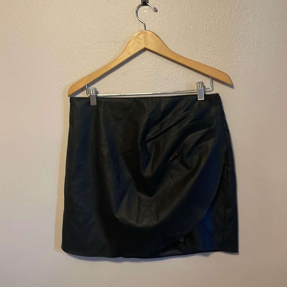 NWT Abercrombie Vegan Leather Skirt